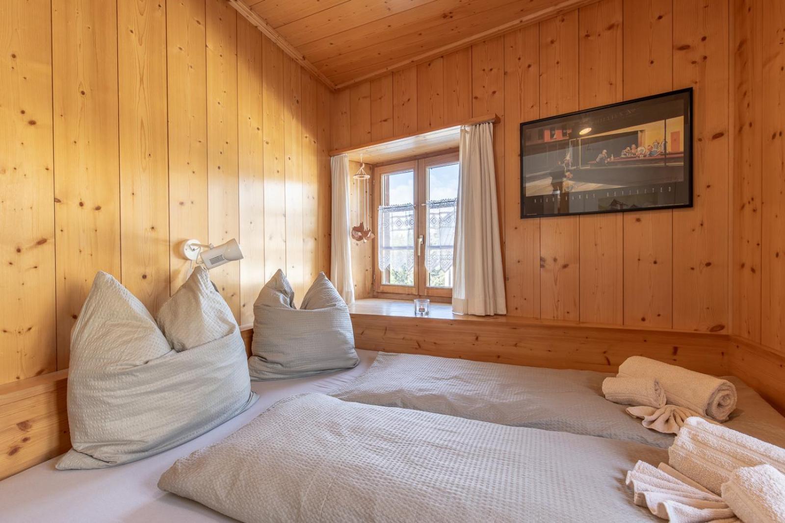 Chasa Tredeschin Apartment ชกูอล ภายนอก รูปภาพ