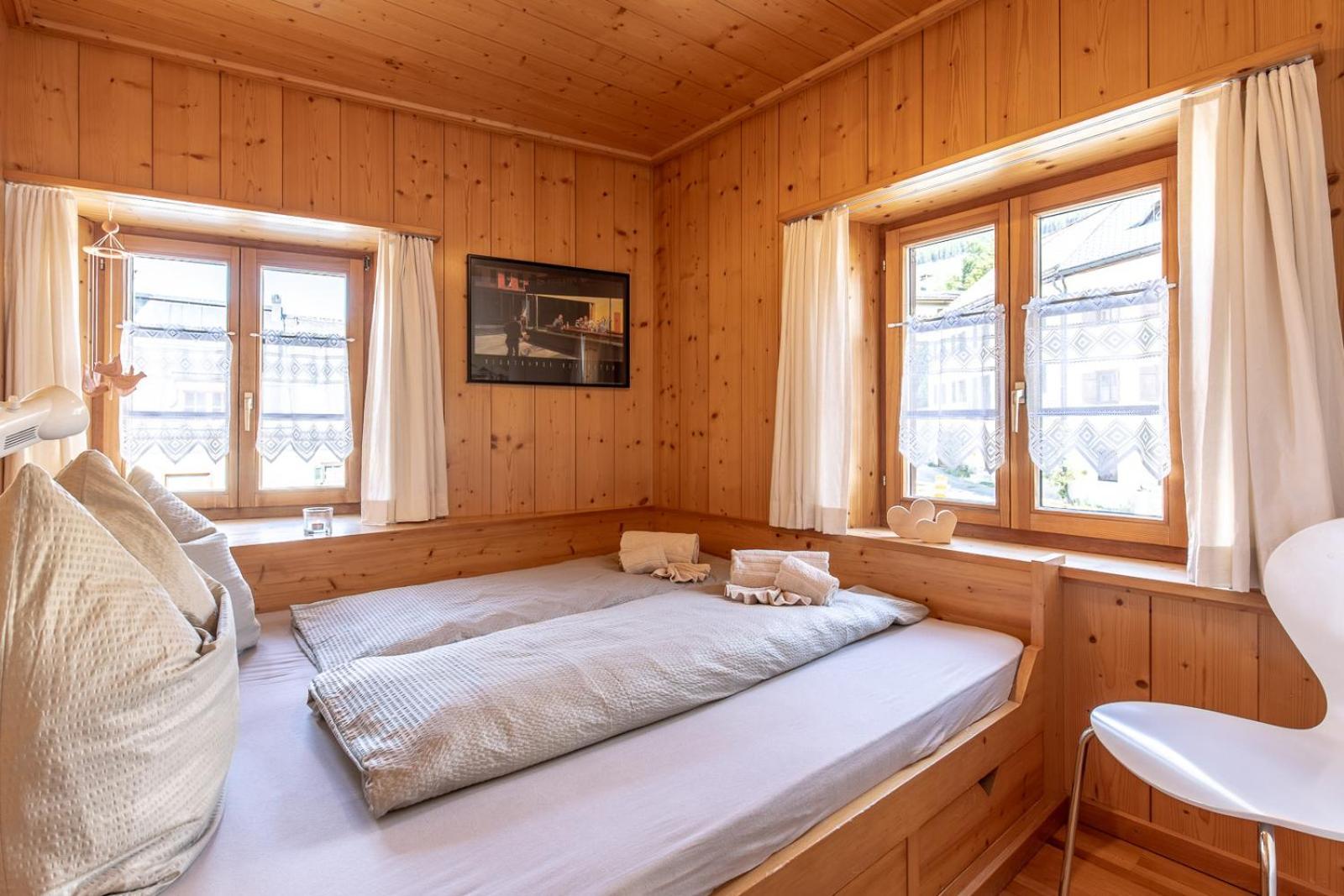 Chasa Tredeschin Apartment ชกูอล ภายนอก รูปภาพ